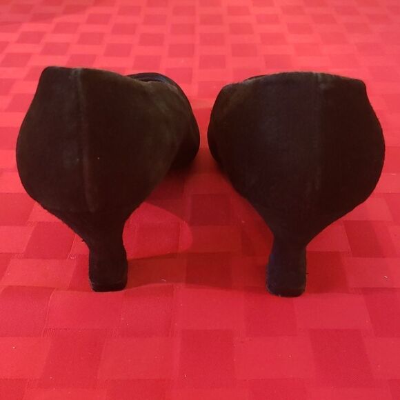 VNTG Black Suede Leather Embossed Heels - Picture 2 of 6